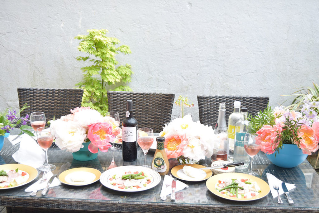 【花のある暮らし】テーブルに飾る花の選び方と飾り方のポイントとコツ