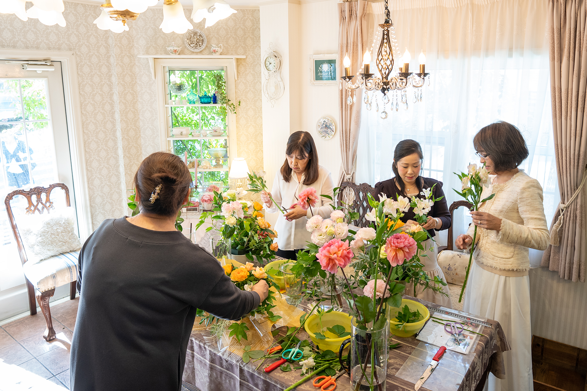 フラワーアレンジメント教室を開校・開業したい方へ | 一般社団法人Flower Works Japan