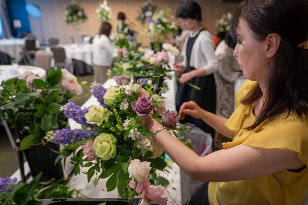 フラワーワークスジャパン、フラワーデモンストレーション、会場装花、フラワーアレンジメント資格、